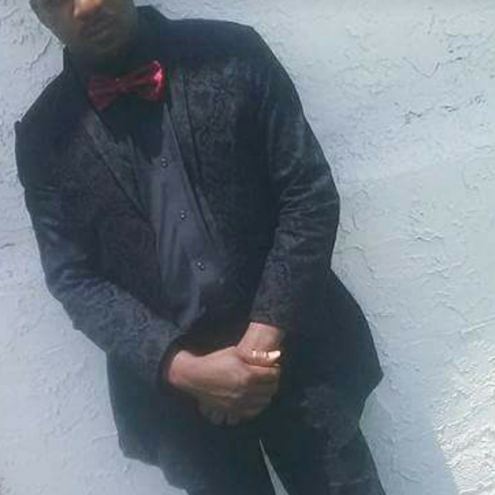 Eriq Sentelle suite